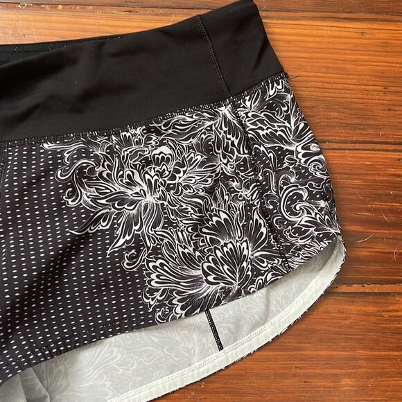 Lululemon Speed Up Short Infinity Alpine printed athletic athleisure shorts sz 8 - Picture 2 of 6